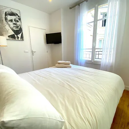 Jean Bologne C Paris