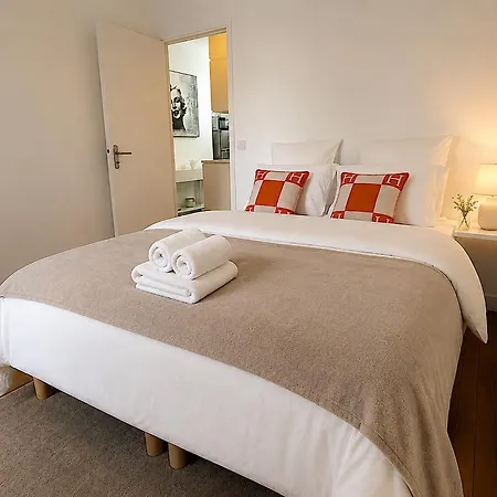 Apartment Jean Bologne C Paris