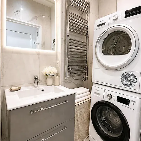 Appartement Jean Bologne C *